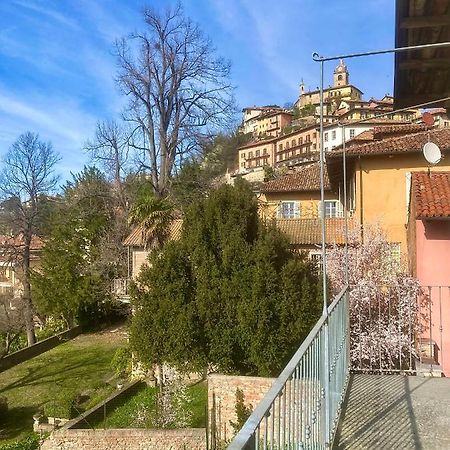 Da Emi - La Casetta In Piazza Monforte D'Alba Exterior photo